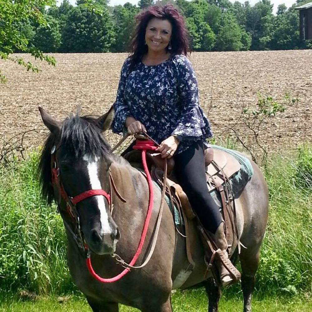 Meet your Posher, Jennifer